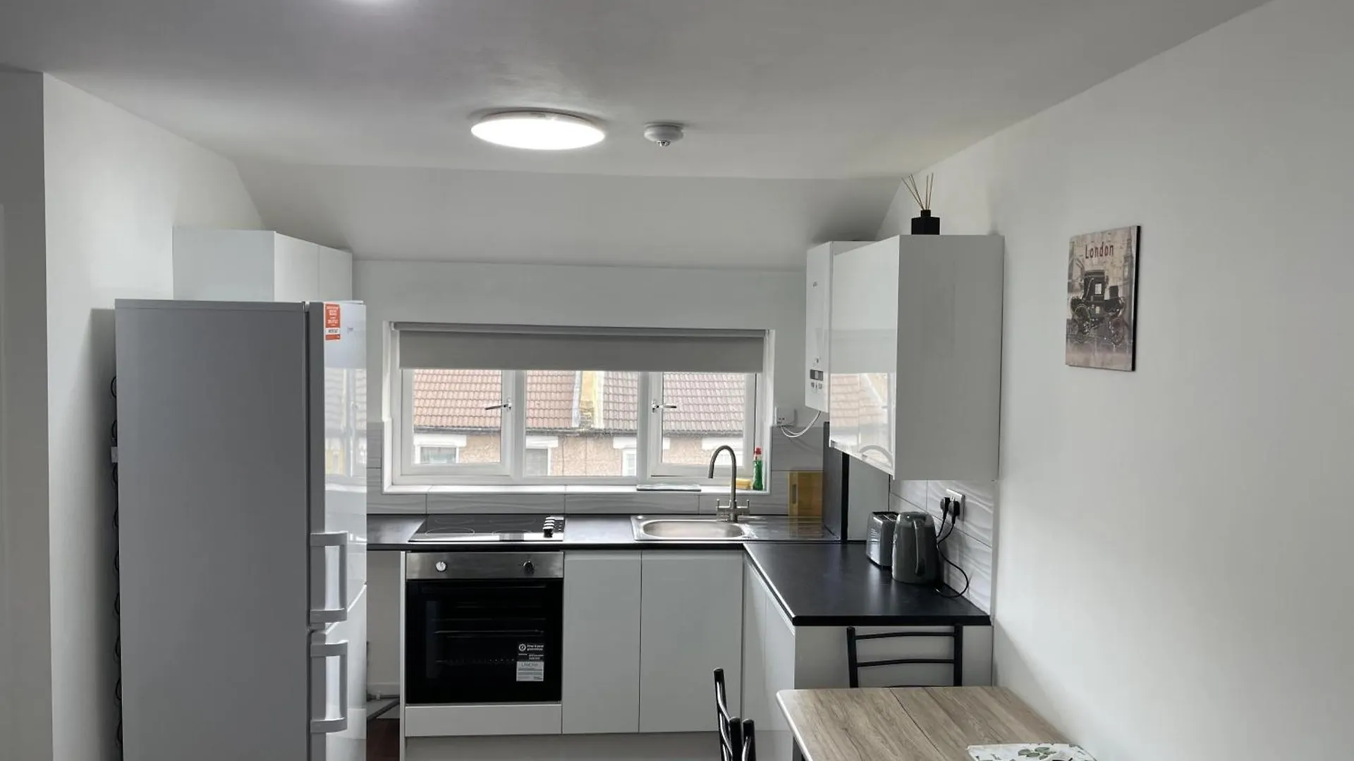 Stratford-2Bedroom-Close To Local Transport- Wifi Londen