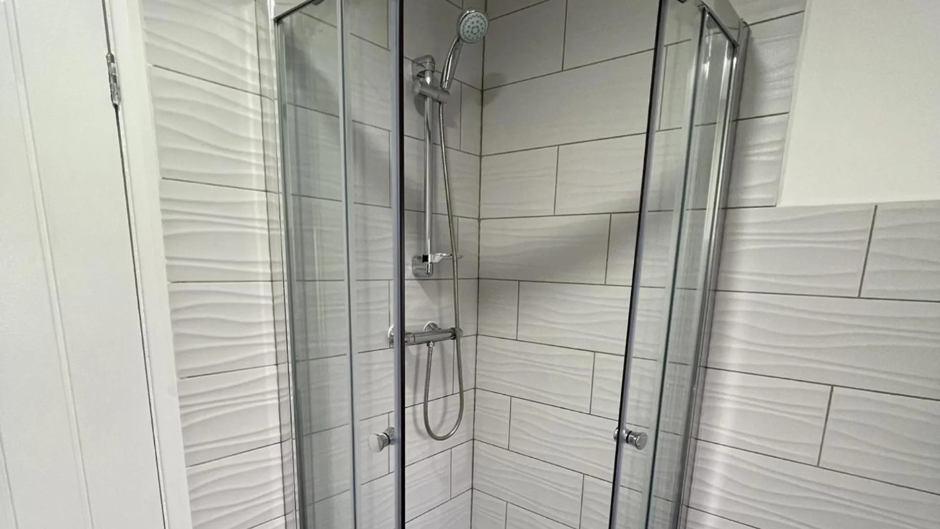 Stratford-2Bedroom-Close To Local Transport- Wifi London